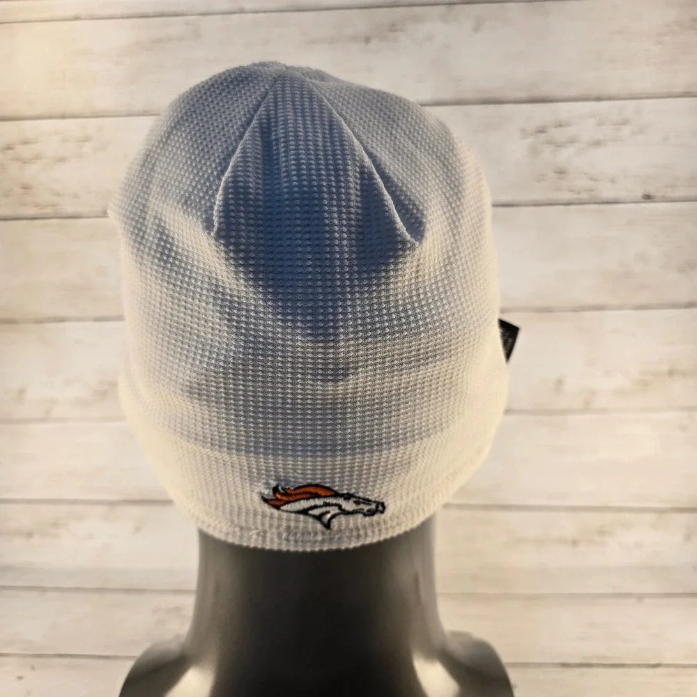 NWT Reebok NFL Denver Broncos Beanie NVY Blue White Fleece Waffle Knit Reverible